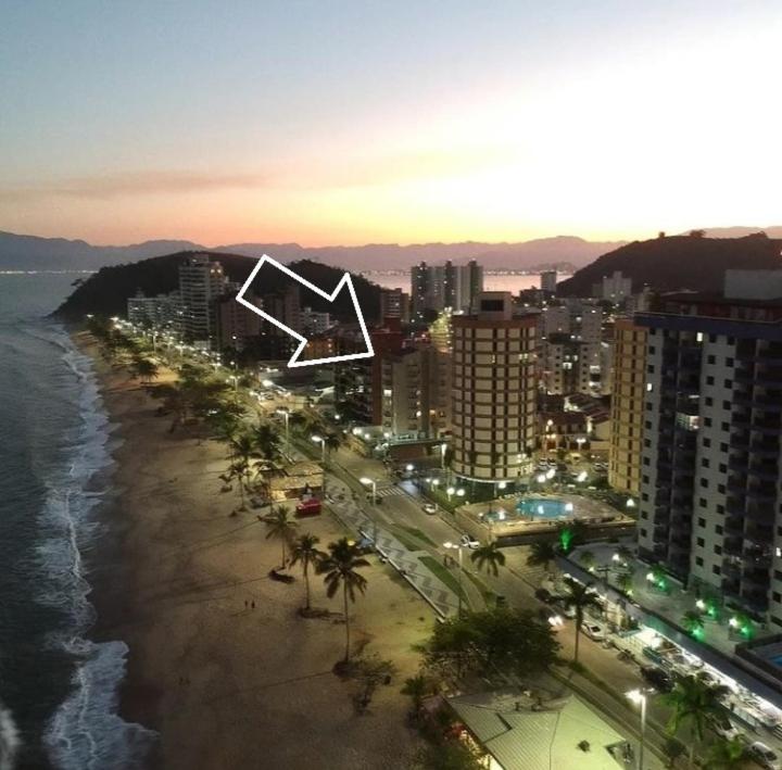 Ap Na Avenida Da Praia 까라과따뚜바 외부 사진